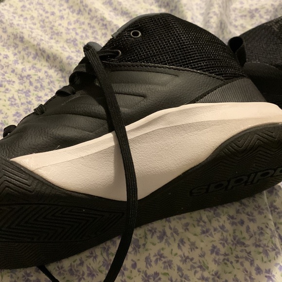 New without tag Adidas 3 green stripes size 5 men’s tennis shoes - Picture 5 of 8